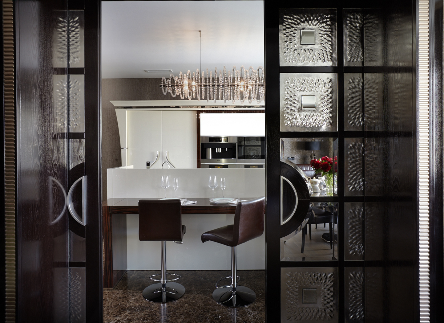 Private Lux Apartment thumbnail 2