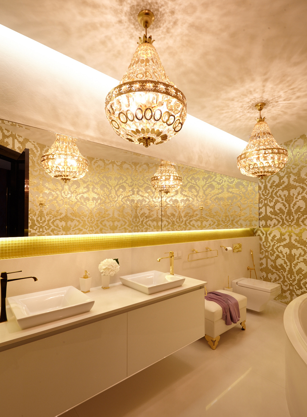 Private Lux Apartment thumbnail 3